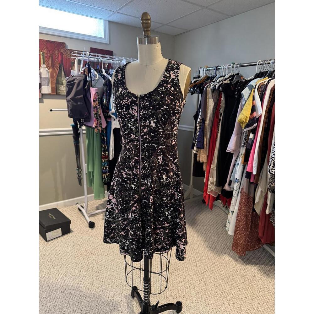 Marilyn Monroe Sleeveless Zip-Front Camouflage Print Fit & Flare Dress - Small